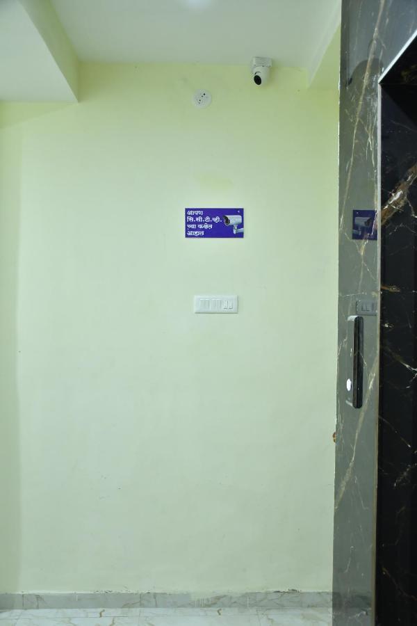 Hotel Kalika Residency Akalkot Buitenkant foto