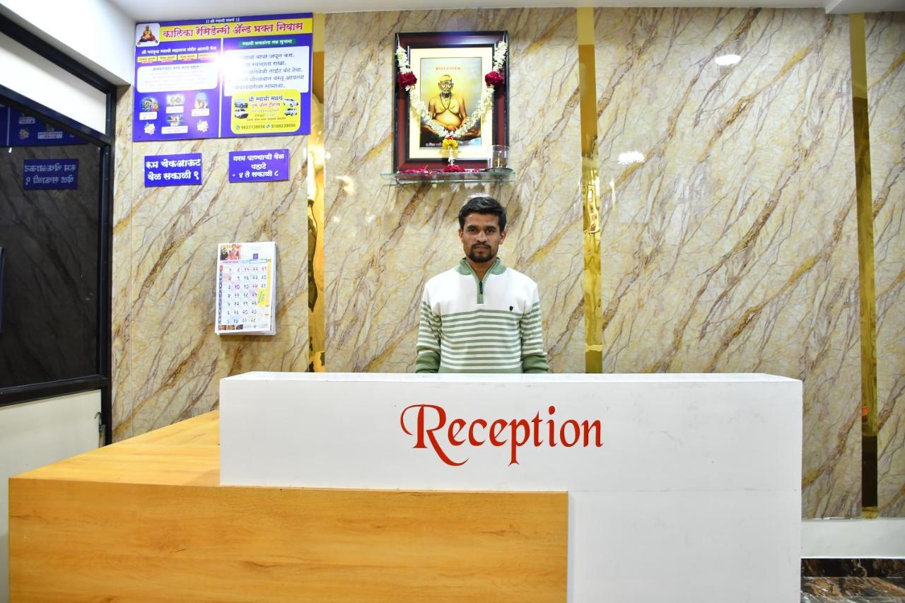 Hotel Kalika Residency Akalkot Buitenkant foto